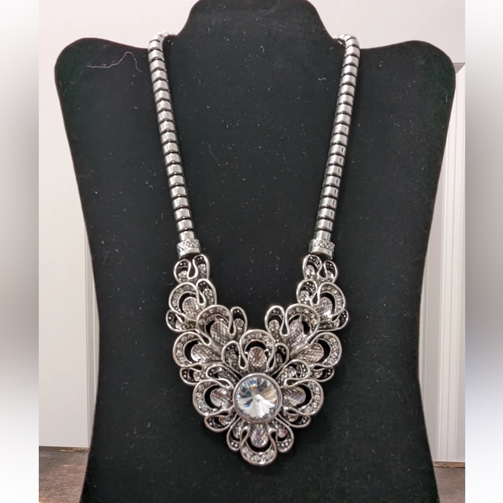 Vintage Silver Tone Necklace with Austrian Crystal Accents